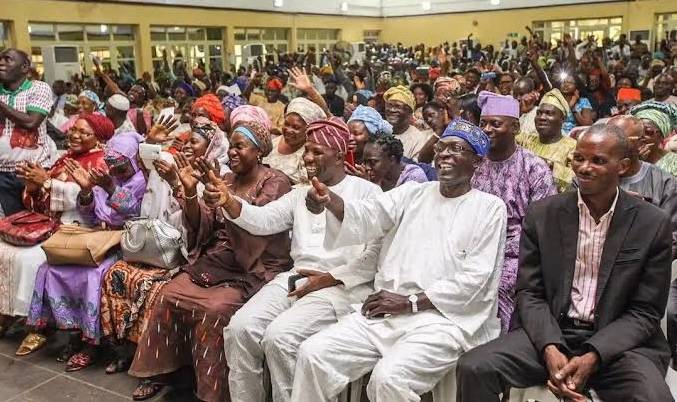 Civil Servants Extend Holiday, Only Few Return To Work After New Year’s Celebration