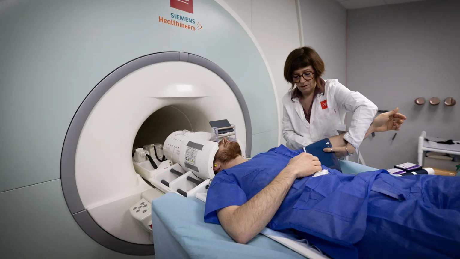 How The Hormuz Closure Could Affect Food, Medicines And Smartphones