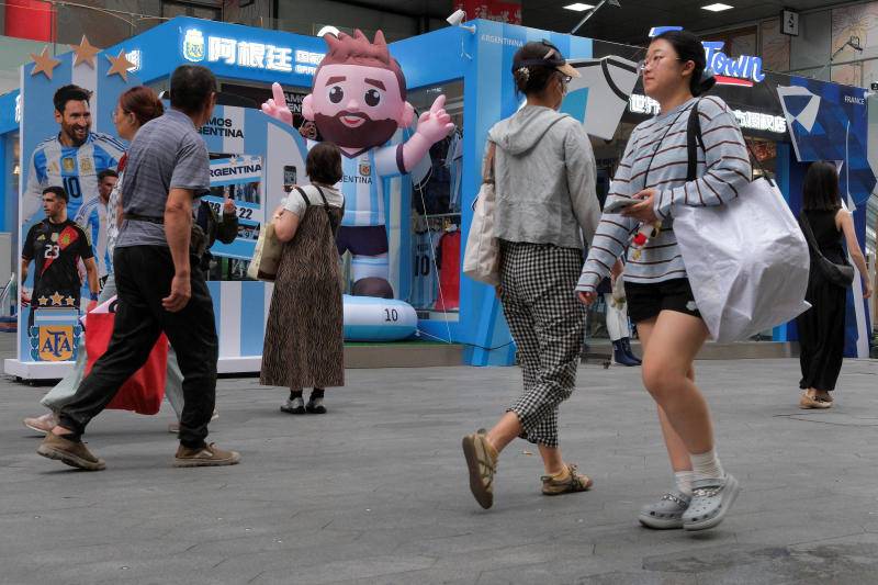 China’s Universities Cut 12,000 ‘Obsolete’ Degrees Amid Race To Emmbrace AI Era
