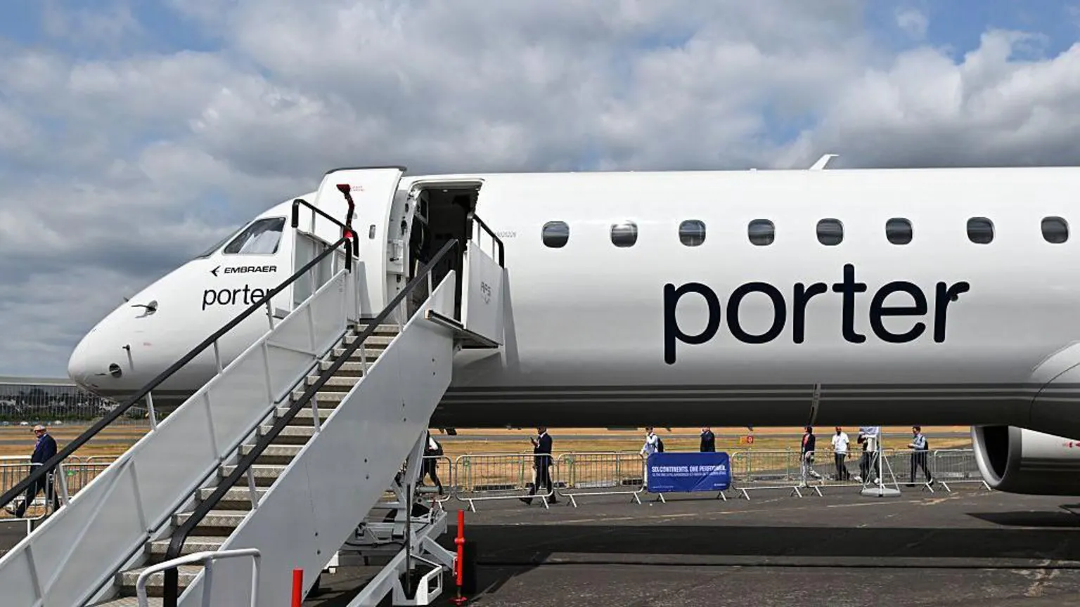 Canada Flight Cancelled After Child Refuses To Wear Seat Belt